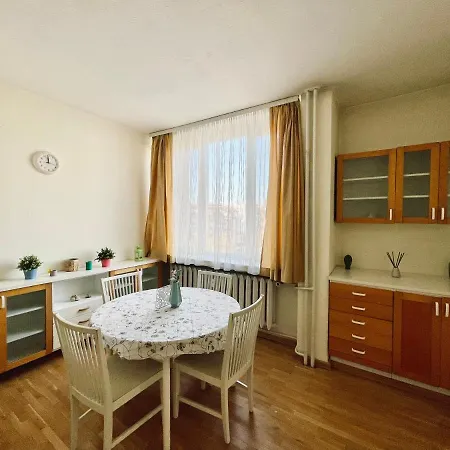 Apartment 2-bdr Flat Near The Mall, Spacious & Cozy By Flat Mаnager